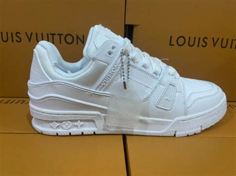 baskets louis vuitton blanche|louis vuitton trainer sneakers.